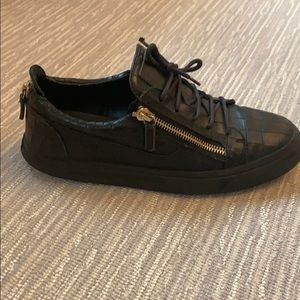 GUISEPPE ZANOTTI men’s black croc sneaker